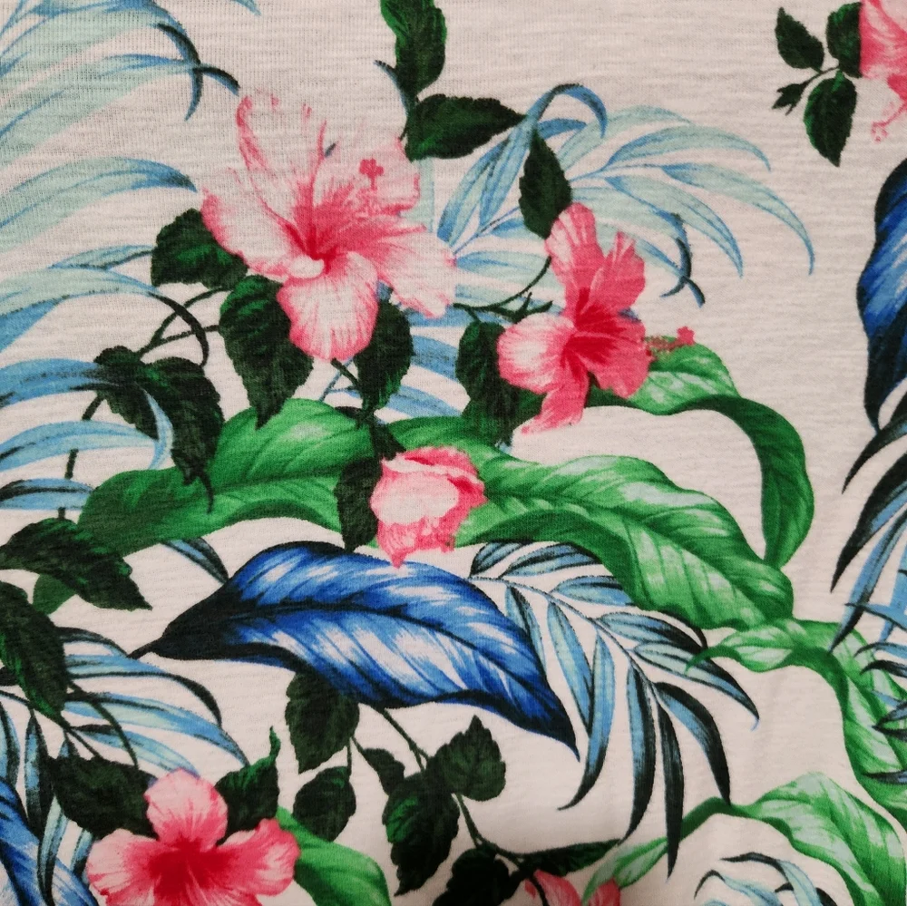 Tommy Bahama Floral Print Women's 3/4 Sleeve Top - Picture 5 of 10